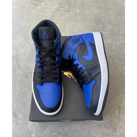 Jordan 1 Mid Hyper Royal Size 12.5